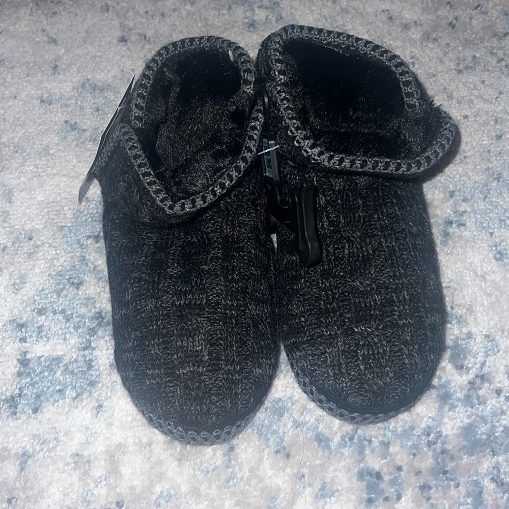MUK LUKS